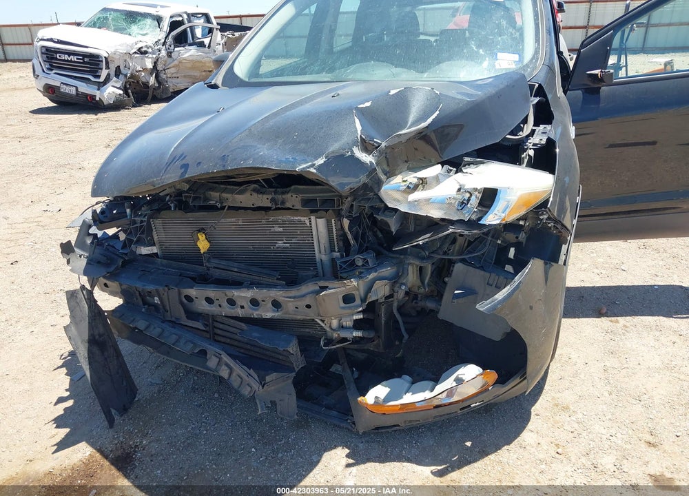 2014 FORD ESCAPE VIN: 1FMCU0F70EUA27751