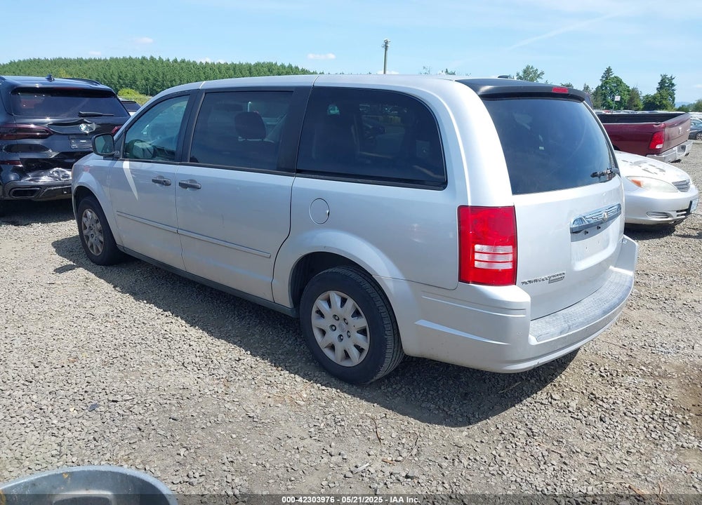 2008 CHRYSLER TOWN & COUNTRY VIN: 2A8HR44HX8R724952