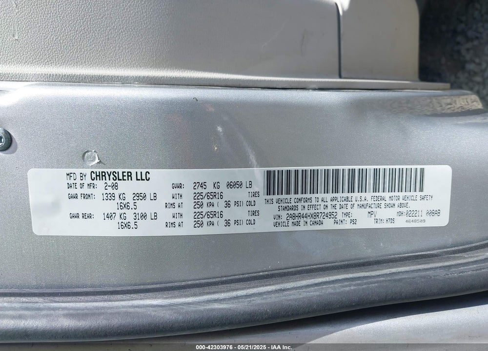 2008 CHRYSLER TOWN & COUNTRY VIN: 2A8HR44HX8R724952
