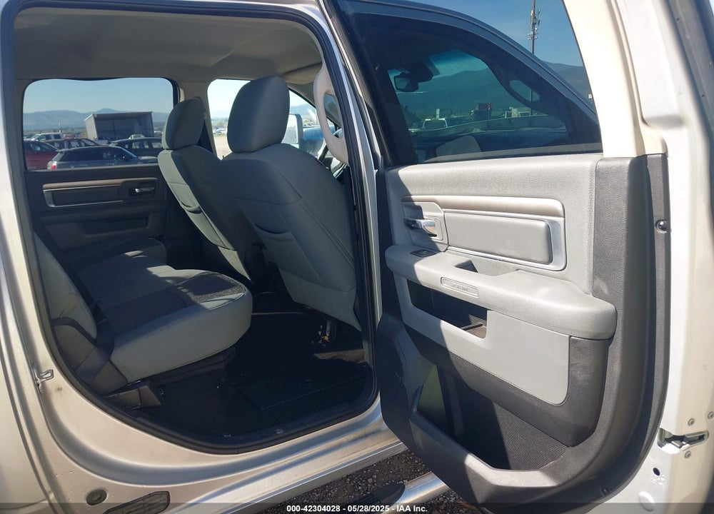 2014 RAM 2500 VIN: 3C6UR5DJ6EG113856