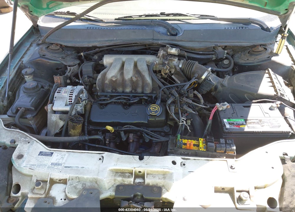 2000 FORD TAURUS LX VIN: 1FAFP52U1YG106405