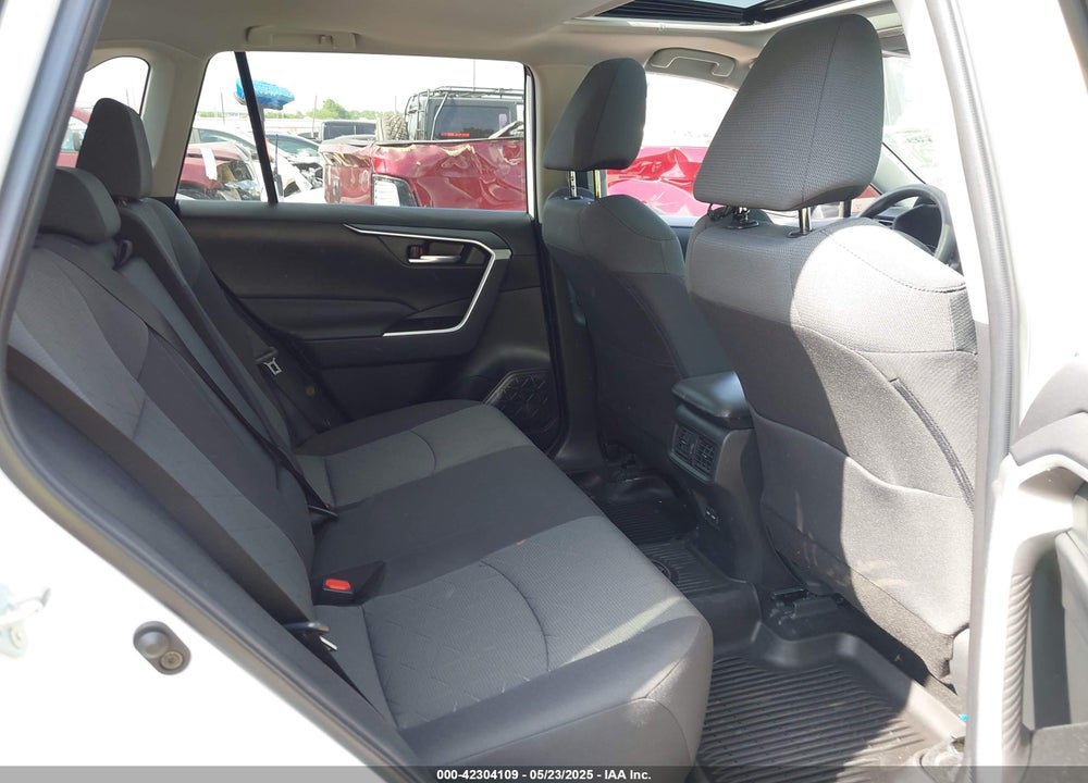 2022 TOYOTA RAV4 VIN: 2T3W1RFV9NW192813