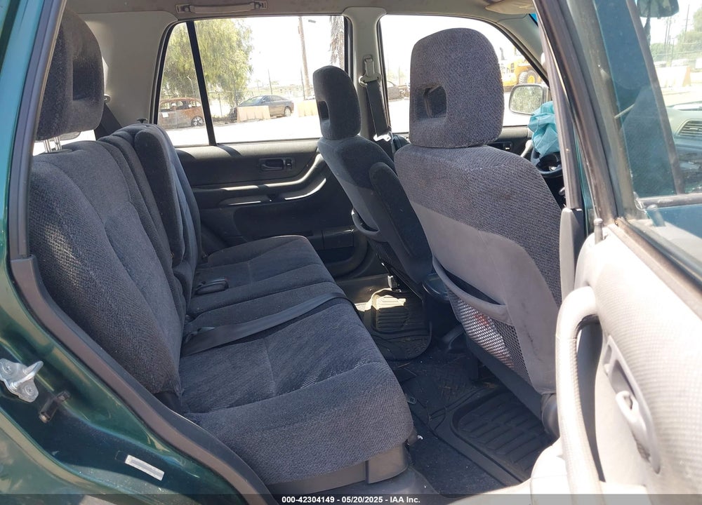 2000 HONDA CR-V LX VIN: JHLRD284XYC001149