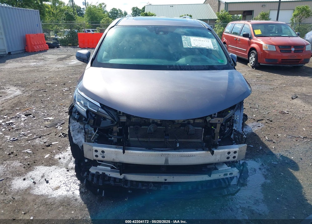 2022 TOYOTA SIENNA VIN: 5TDBSKFC1NS049616