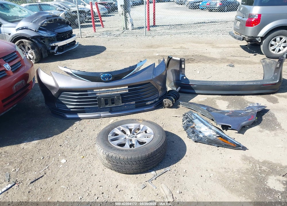 2022 TOYOTA SIENNA VIN: 5TDBSKFC1NS049616