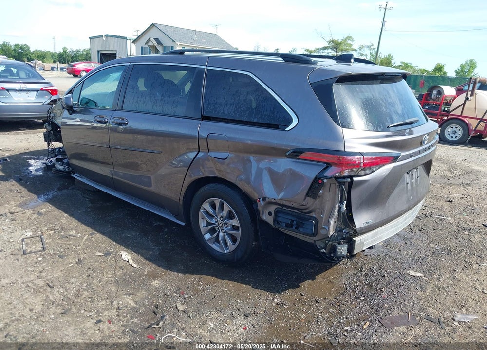 2022 TOYOTA SIENNA VIN: 5TDBSKFC1NS049616