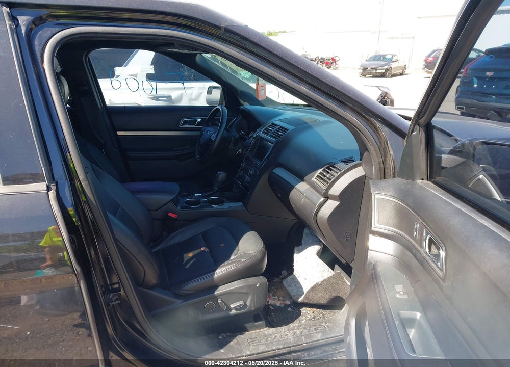 2018 FORD EXPLORER VIN: 1FM5K7D85JGB99706