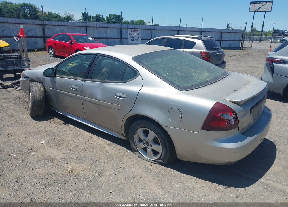2006 PONTIAC GRAND PRIX VIN: 2G2WP552061266052