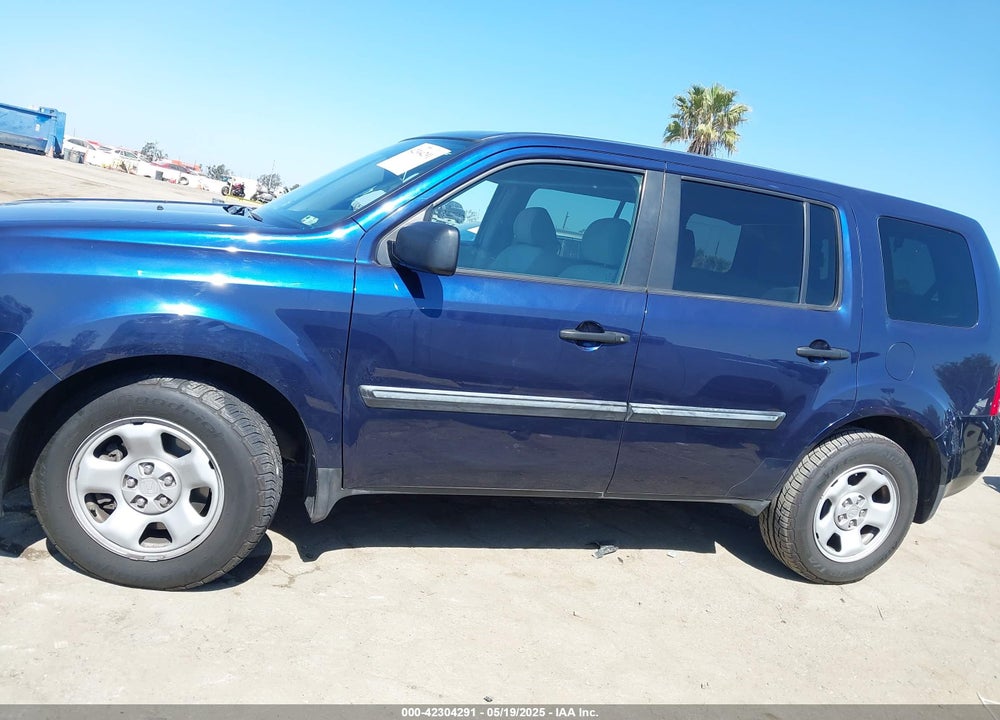 2015 HONDA PILOT LX VIN: 5FNYF3H20FB027055