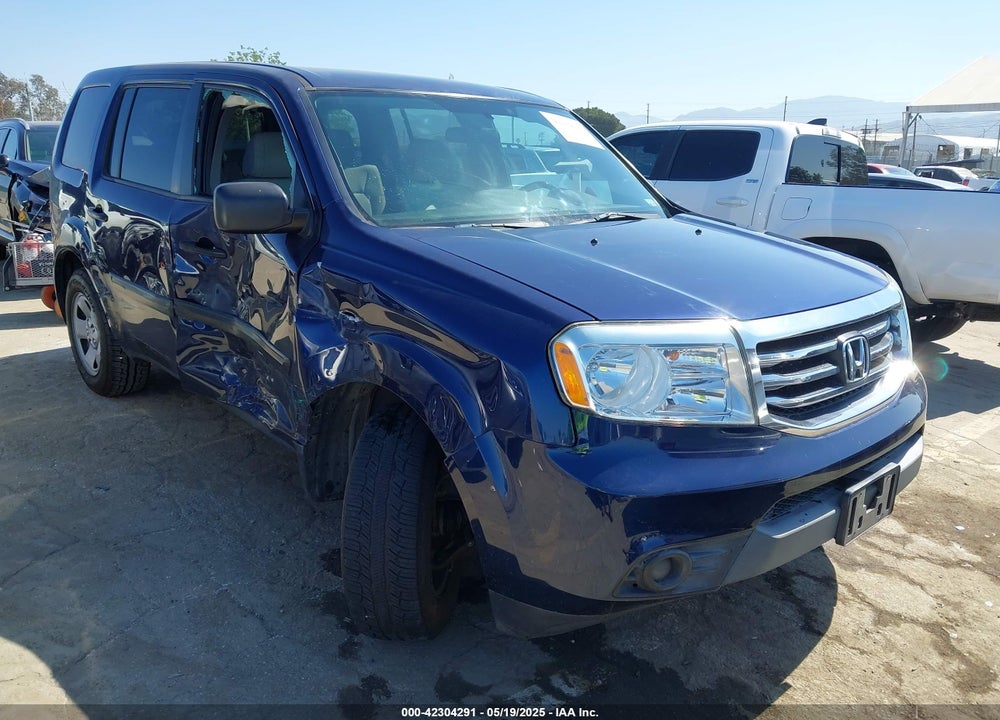 2015 HONDA PILOT LX VIN: 5FNYF3H20FB027055