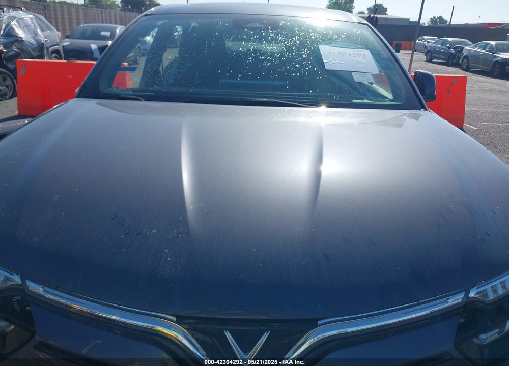 2023 VINFAST VF 8 PLUS VIN: RLLV1AFA0PH001143