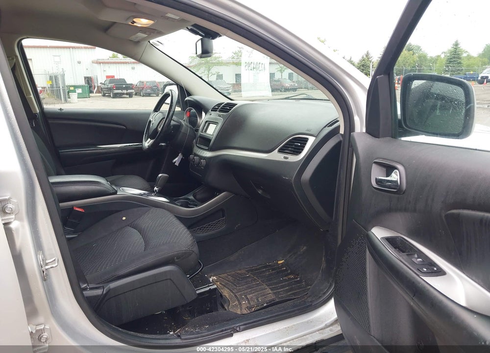 2014 DODGE JOURNEY VIN: 3C4PDCBB5ET303577