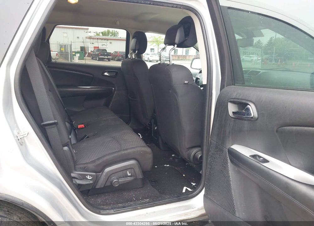 2014 DODGE JOURNEY VIN: 3C4PDCBB5ET303577
