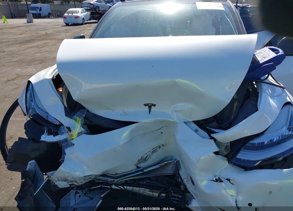 2021 TESLA MODEL Y VIN: 5YJYGAEE5MF189275