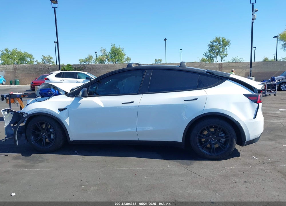 2021 TESLA MODEL Y VIN: 5YJYGAEE5MF189275