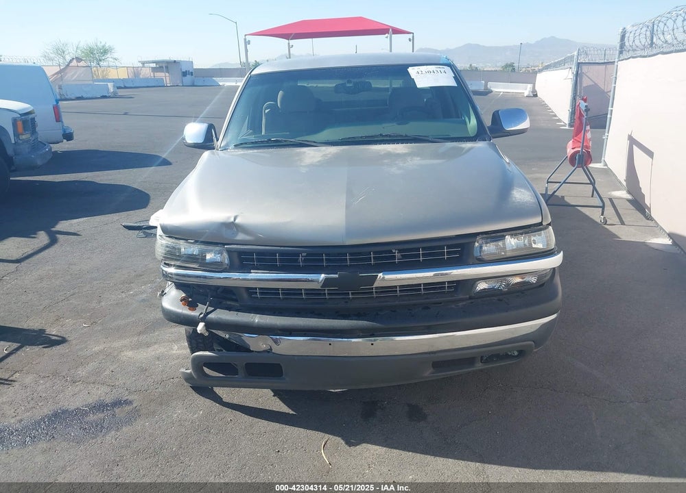 2000 CHEVROLET SILVERADO 1500 LS VIN: 2GCEC19T2Y1306505
