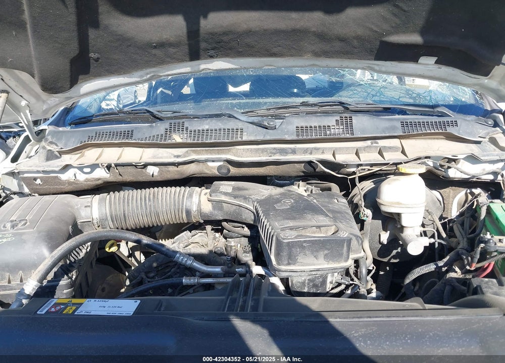 2019 RAM 1500 CLASSIC VIN: 3C6JR6AG1KG504281