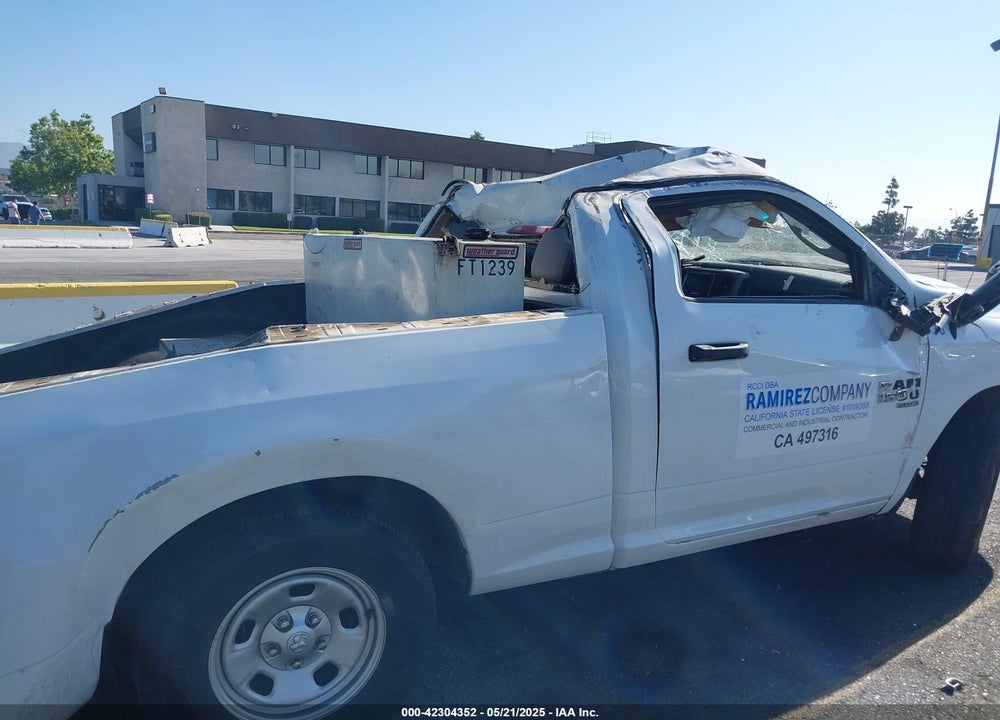 2019 RAM 1500 CLASSIC VIN: 3C6JR6AG1KG504281