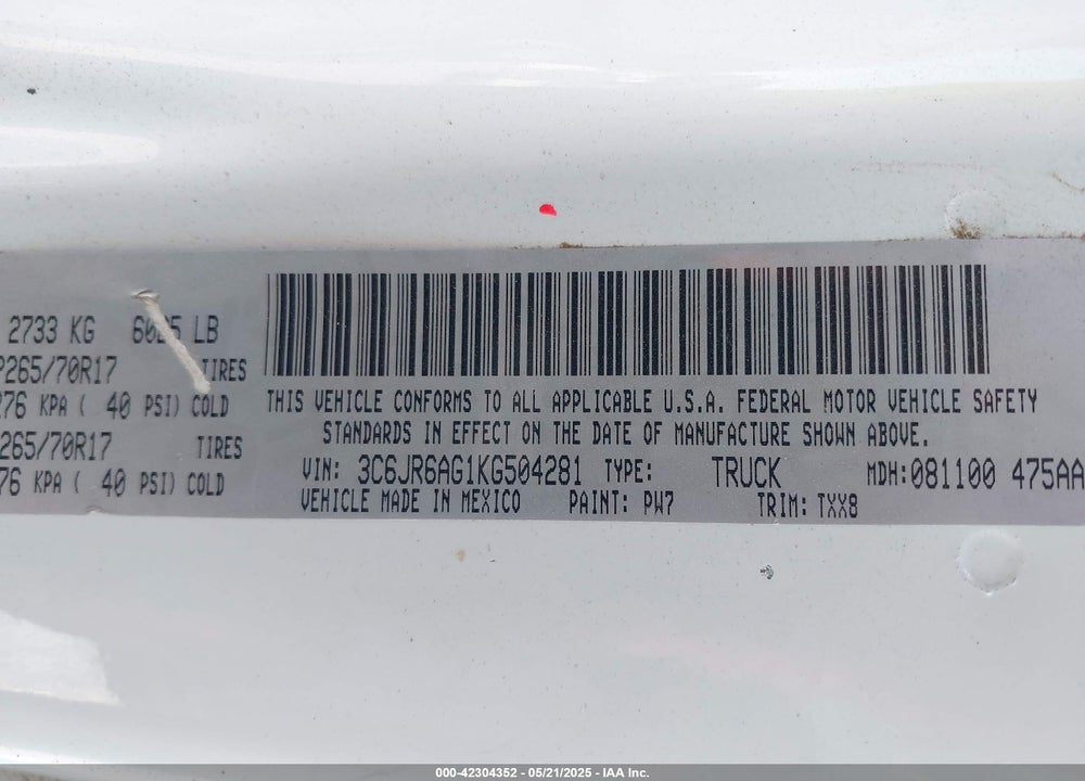 2019 RAM 1500 CLASSIC VIN: 3C6JR6AG1KG504281