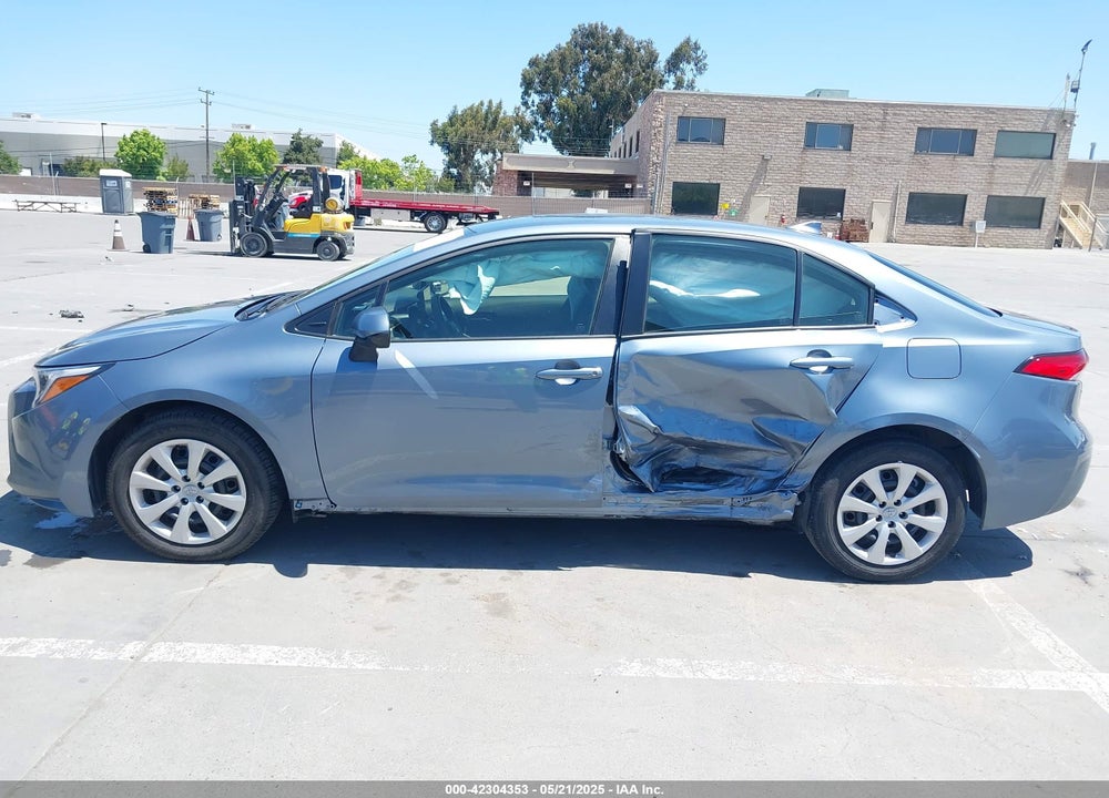 2023 TOYOTA COROLLA VIN: JTDBCMFE9P3007886