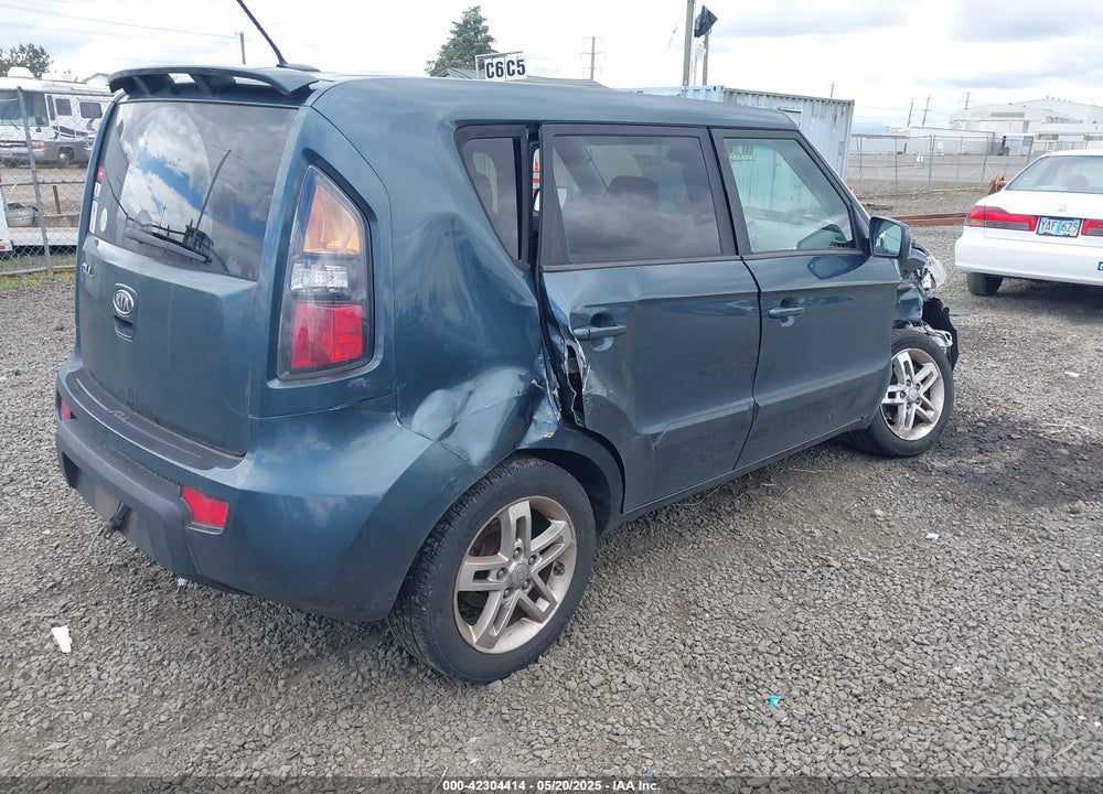 2011 KIA SOUL VIN: KNDJT2A2XB7226600