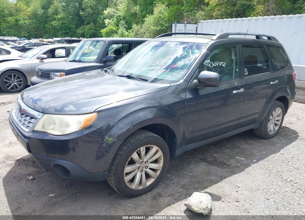 2011 SUBARU FORESTER 2.5X PREMIUM VIN: JF2SHADC0BH728659