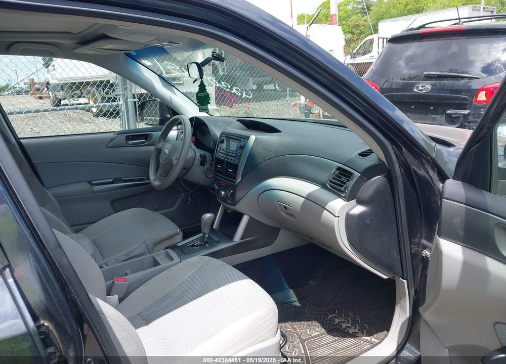 2011 SUBARU FORESTER 2.5X PREMIUM VIN: JF2SHADC0BH728659