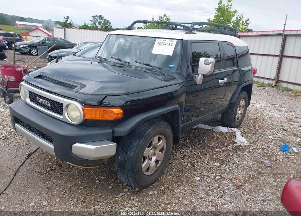 2007 TOYOTA FJ CRUISER VIN: JTEBU11F970077753