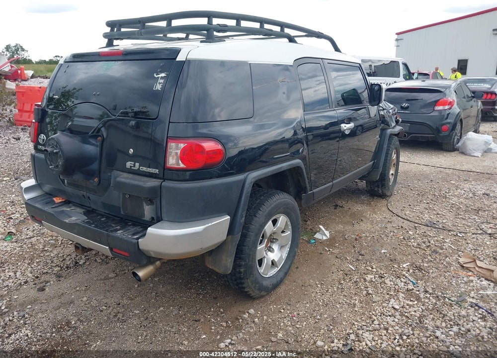 2007 TOYOTA FJ CRUISER VIN: JTEBU11F970077753