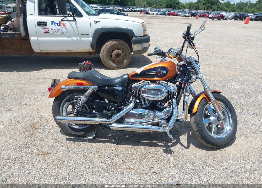 2016 HARLEY-DAVIDSON XL1200 C VIN: 1HD1CT314GC439856