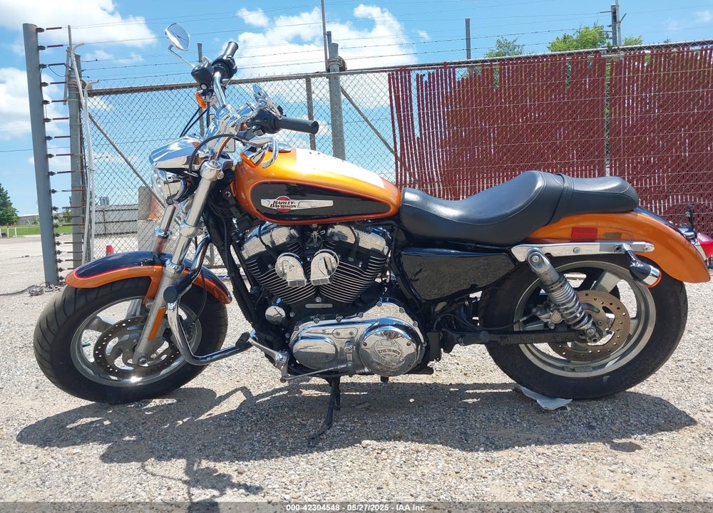 2016 HARLEY-DAVIDSON XL1200 C VIN: 1HD1CT314GC439856
