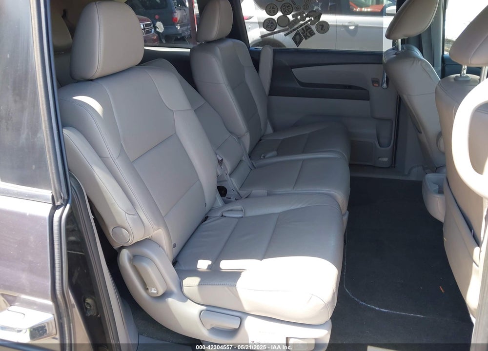 2016 HONDA ODYSSEY EX-L VIN: 5FNRL5H62GB137747