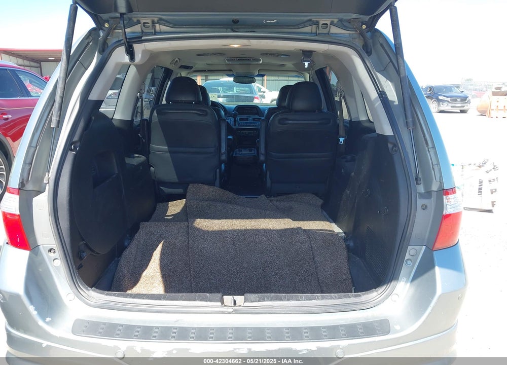 2005 HONDA ODYSSEY TOURING VIN: 5FNRL38885B058246