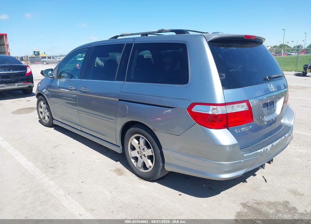 2005 HONDA ODYSSEY TOURING VIN: 5FNRL38885B058246