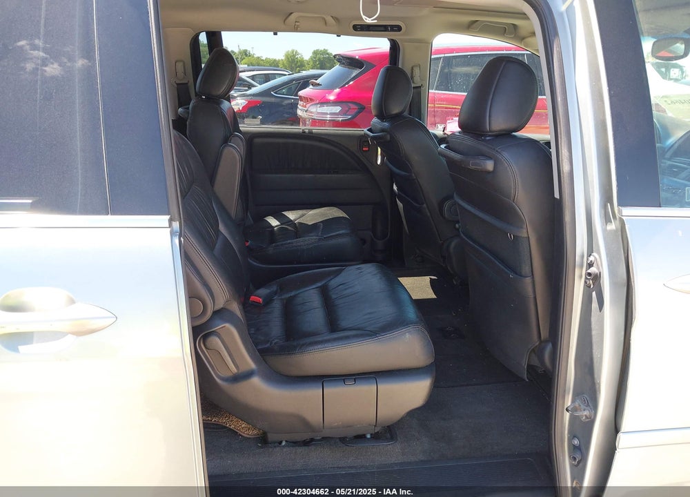 2005 HONDA ODYSSEY TOURING VIN: 5FNRL38885B058246