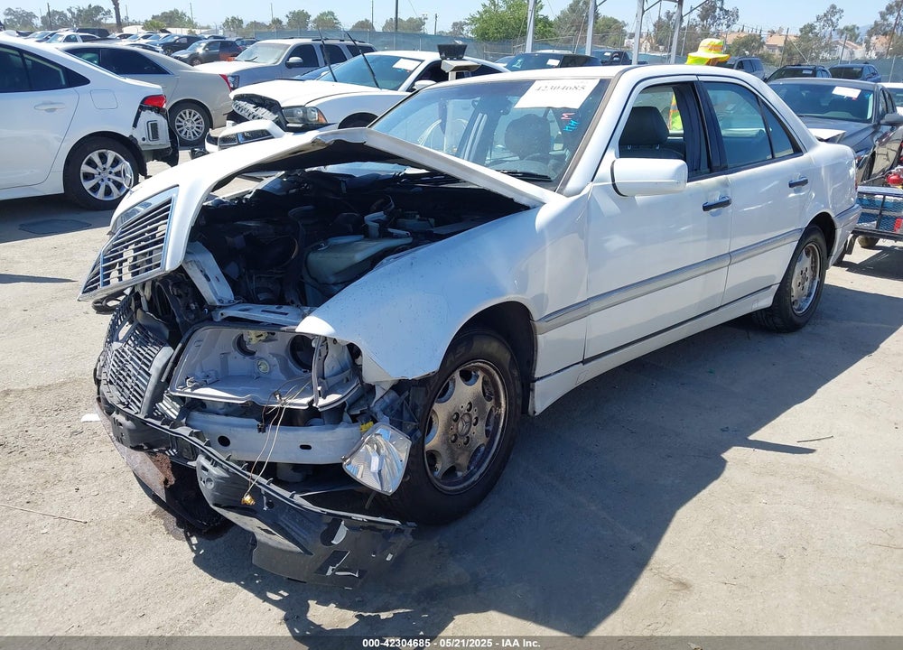 2000 MERCEDES-BENZ C 230 KOMPRESSOR VIN: WDBHA24GXYA833828