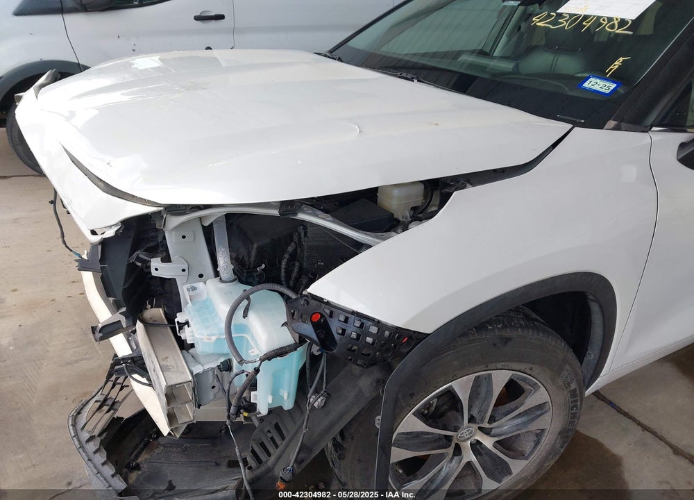 2023 TOYOTA HIGHLANDER VIN: 5TDKDRAH6PS007743