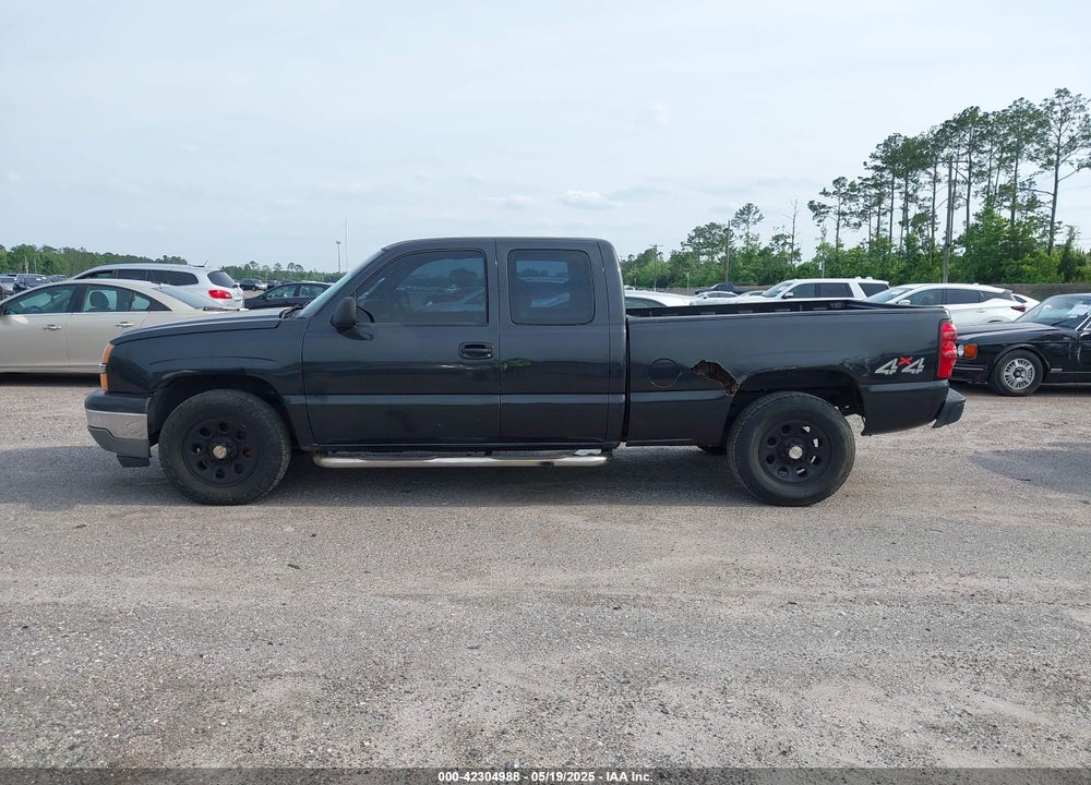 2005 CHEVROLET SILVERADO 1500 WORK TRUCK VIN: 1GCEK19V65Z185226