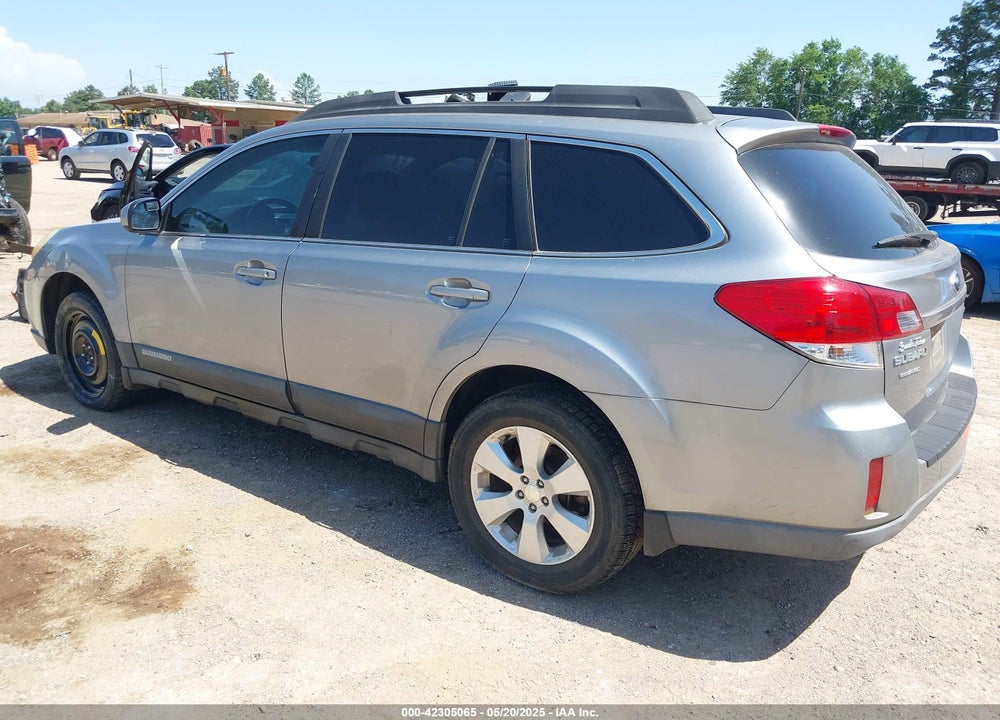 2010 SUBARU OUTBACK 2.5I LIMITED VIN: 4S4BRBLC5A3383395