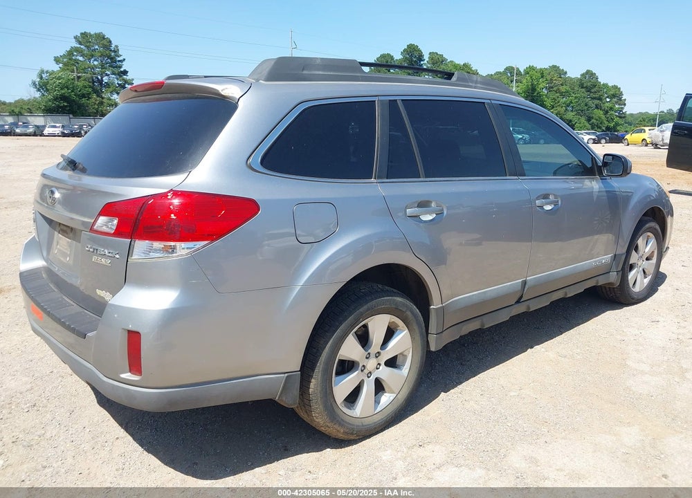 2010 SUBARU OUTBACK 2.5I LIMITED VIN: 4S4BRBLC5A3383395