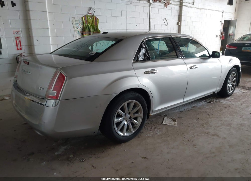 2012 CHRYSLER 300 LIMITED VIN: 2C3CCACGXCH223850