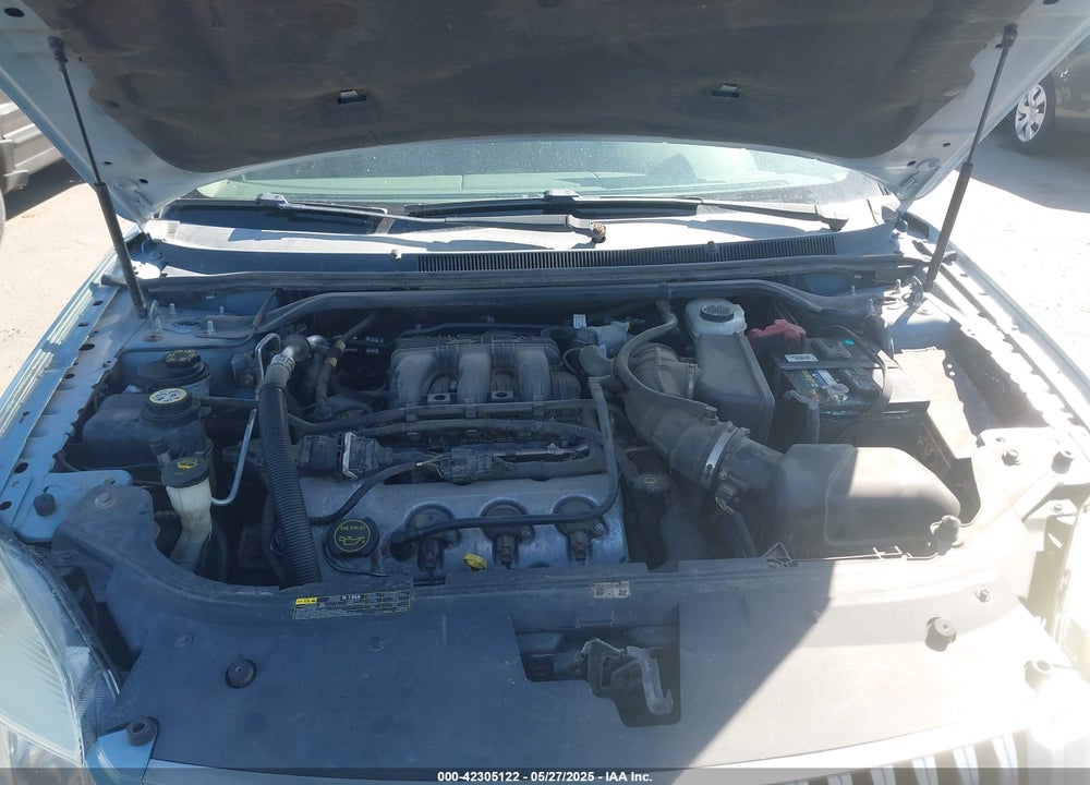 2008 MERCURY SABLE VIN: 1MEHM43W18G610215