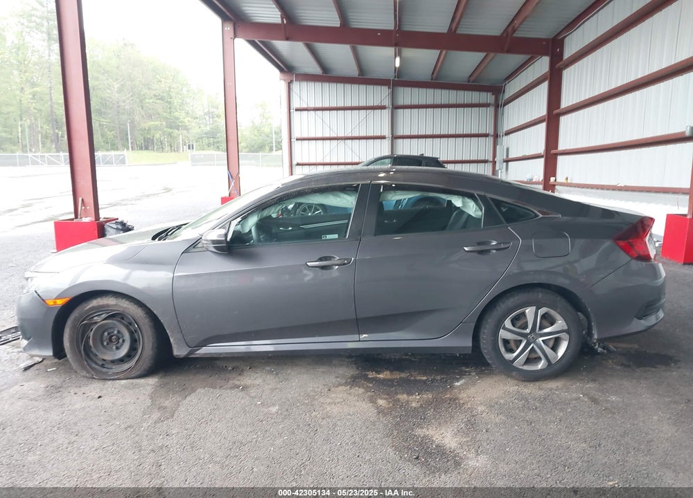 2018 HONDA CIVIC VIN: 2HGFC2F53JH587731
