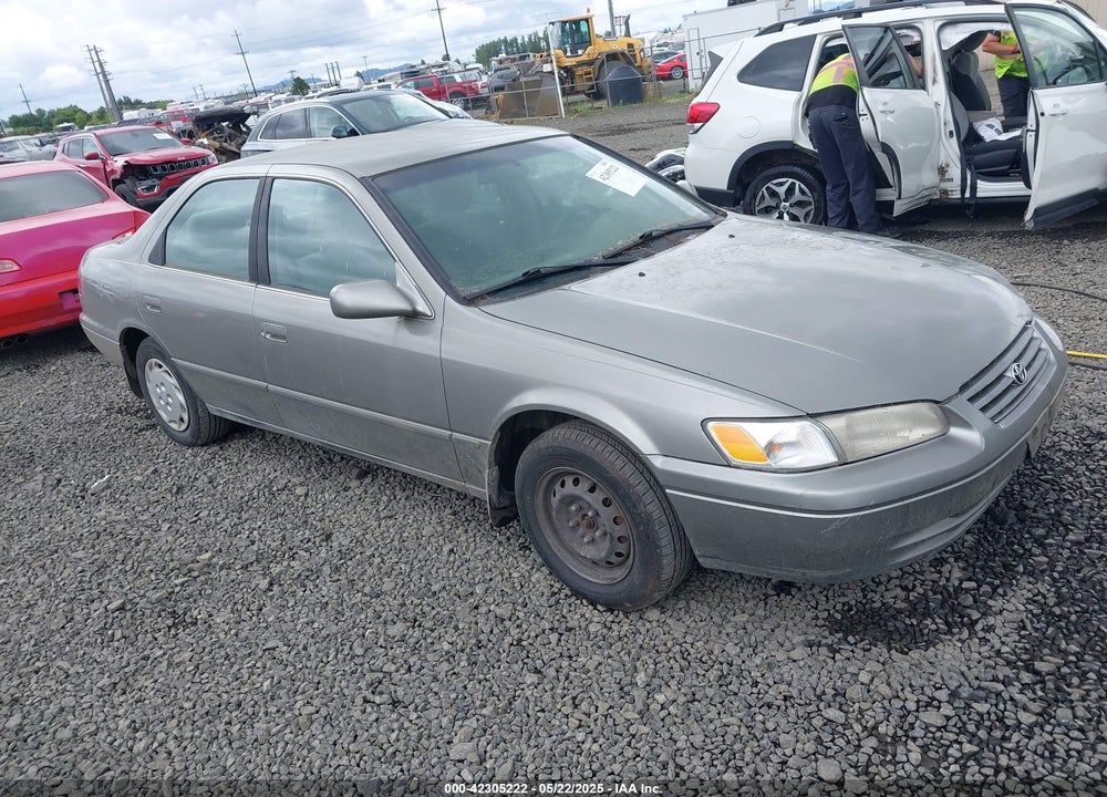 1998 TOYOTA CAMRY LE VIN: JT2BG22K6W0147522