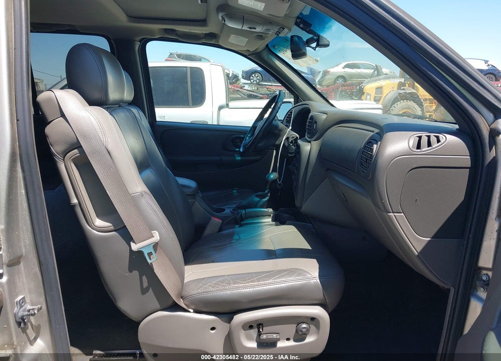 2003 CHEVROLET TRAILBLAZER LTZ VIN: 1GNDS13S532409366