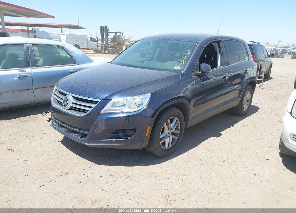 2011 VOLKSWAGEN TIGUAN VIN: WVGAV7AX1BW534176
