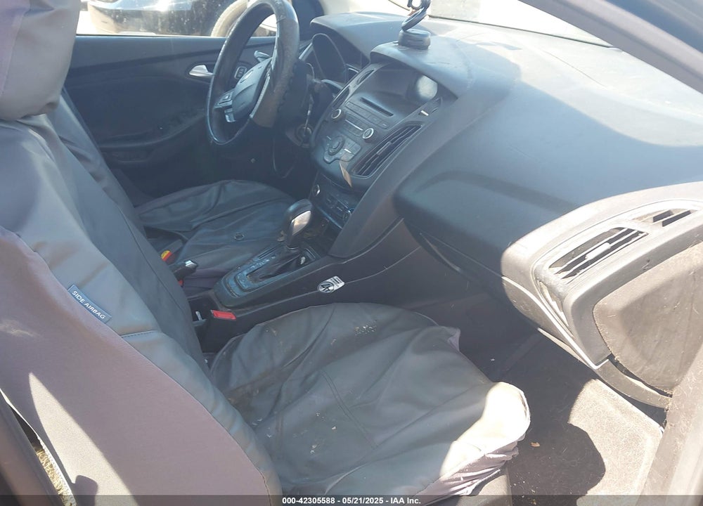 2017 FORD FOCUS SE VIN: 1FADP3F22HL341553