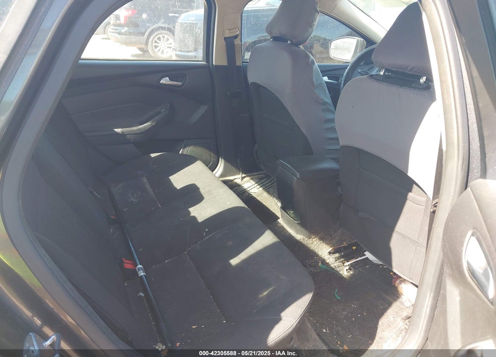 2017 FORD FOCUS SE VIN: 1FADP3F22HL341553