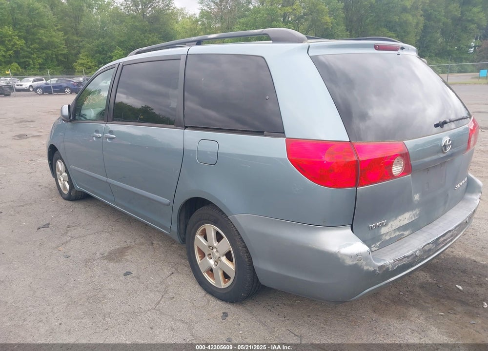 2008 TOYOTA SIENNA XLE VIN: 5TDZK22C38S117648