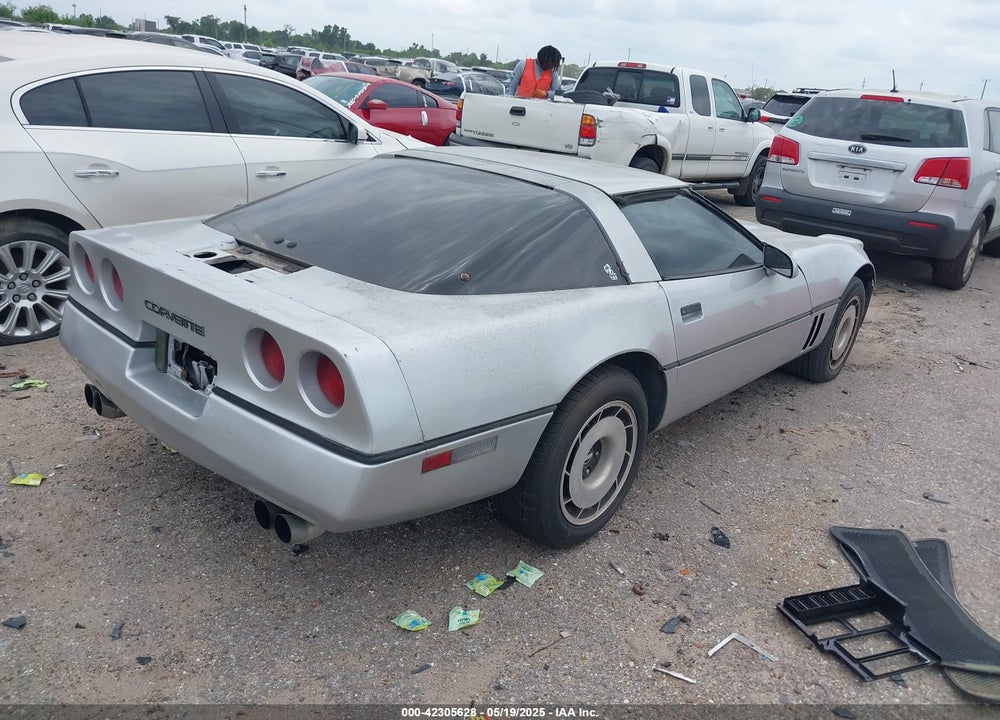 1985 CHEVROLET CORVETTE VIN: 1G1YY0781F5135810